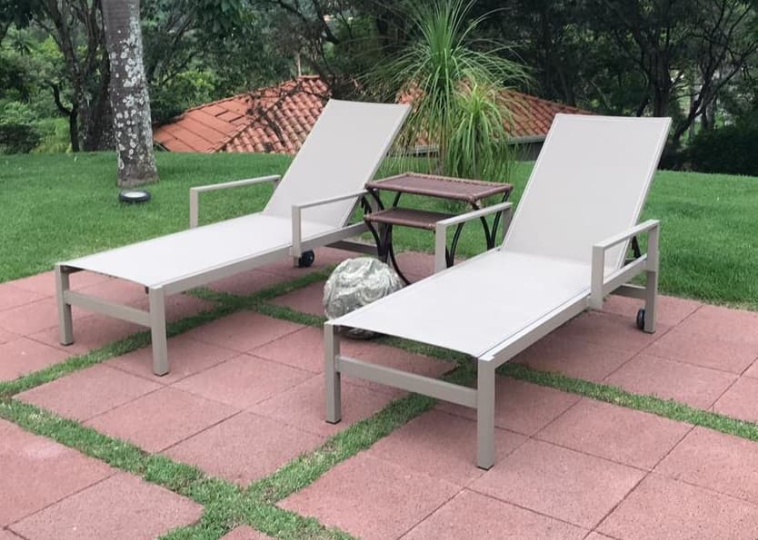 Espreguiçadeira Perfile Tela com rodinhas