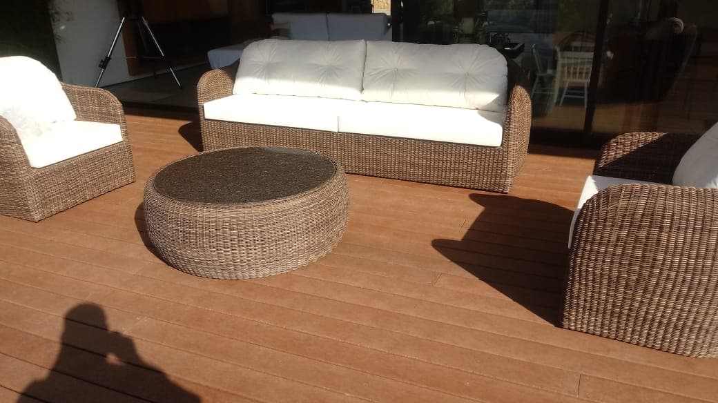 Mesa CONTEMPORÃNEA granito
