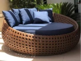 Chaise red. COLMEIA