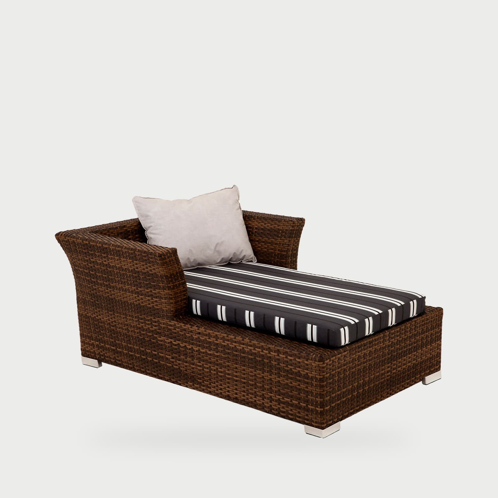 Chaise Tullis