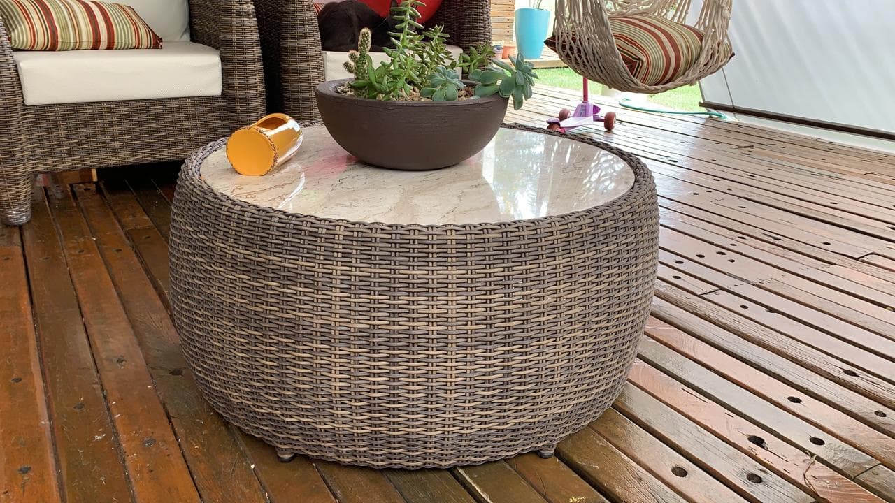 Mesa CONTEMPORÃNEA granito