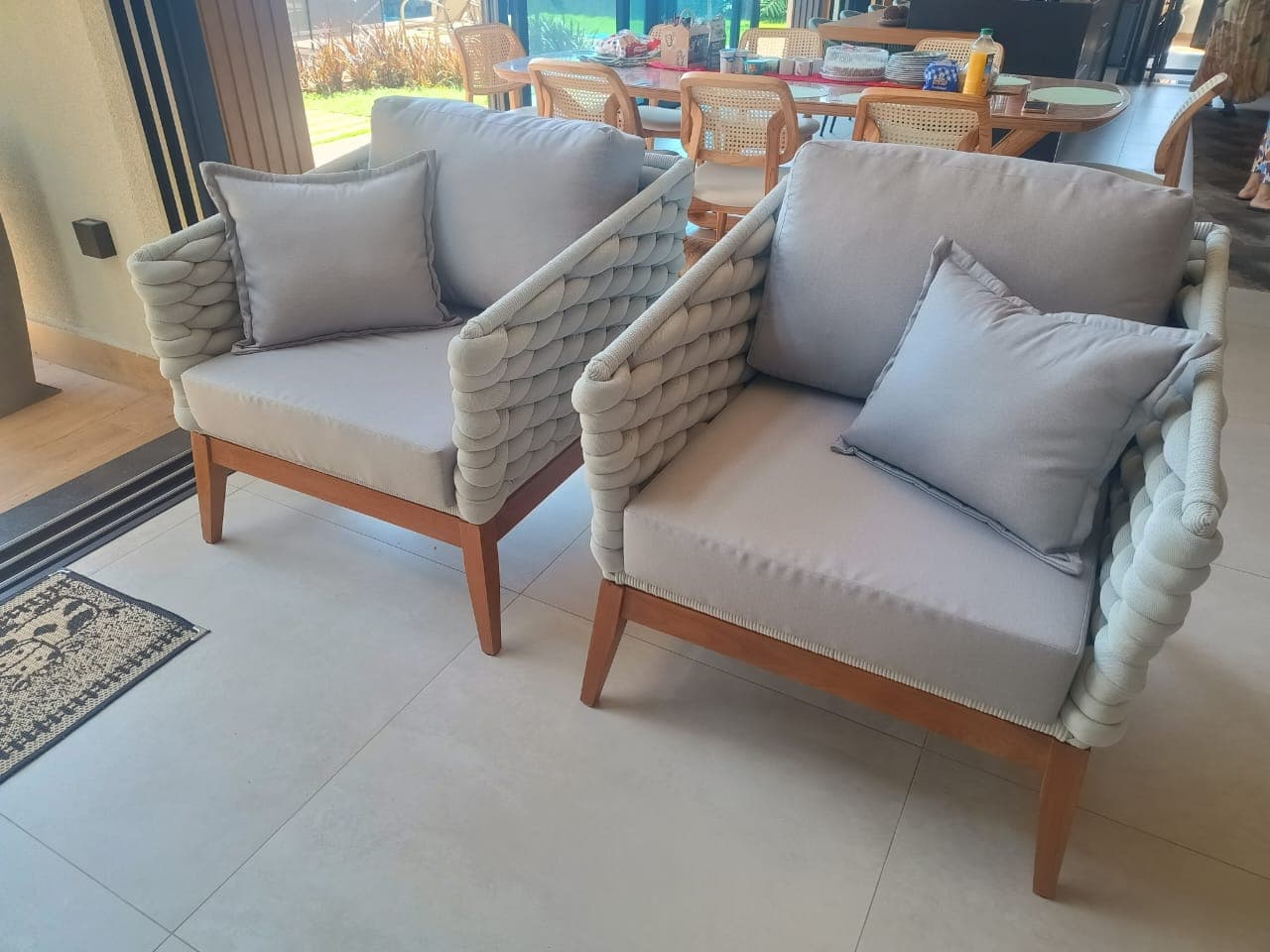 BILT Poltrona tricô com enchimento