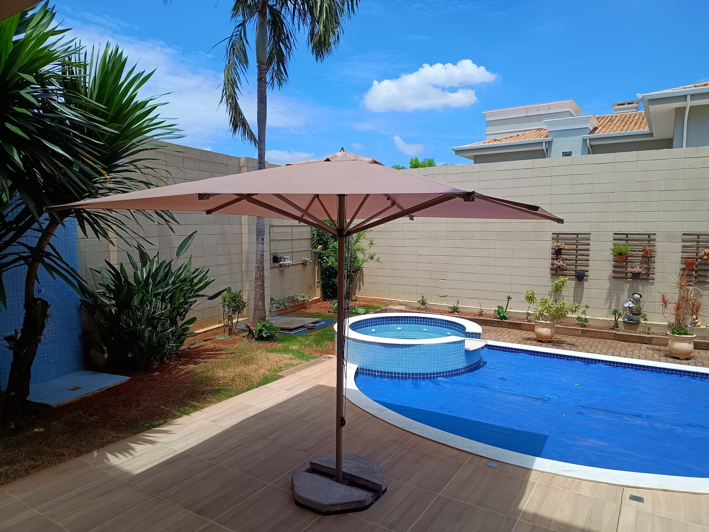 Ombrelone ELEGANCE central 3x3m quadr