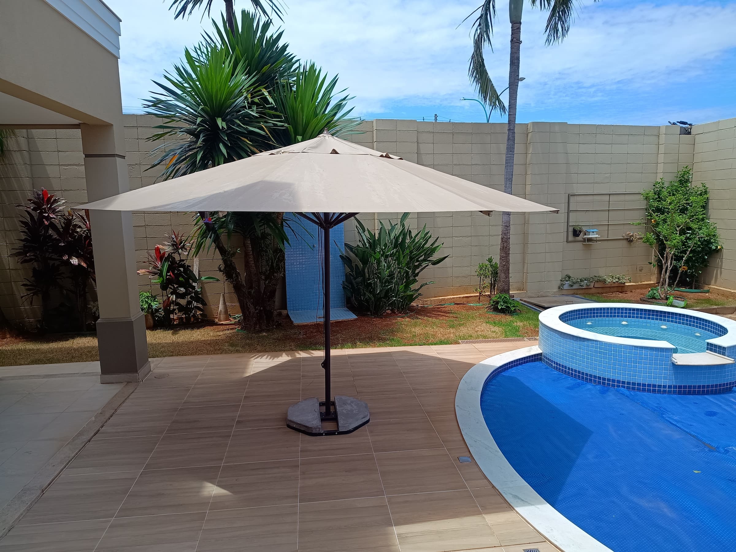 Ombrelone ELEGANCE central 4m diam