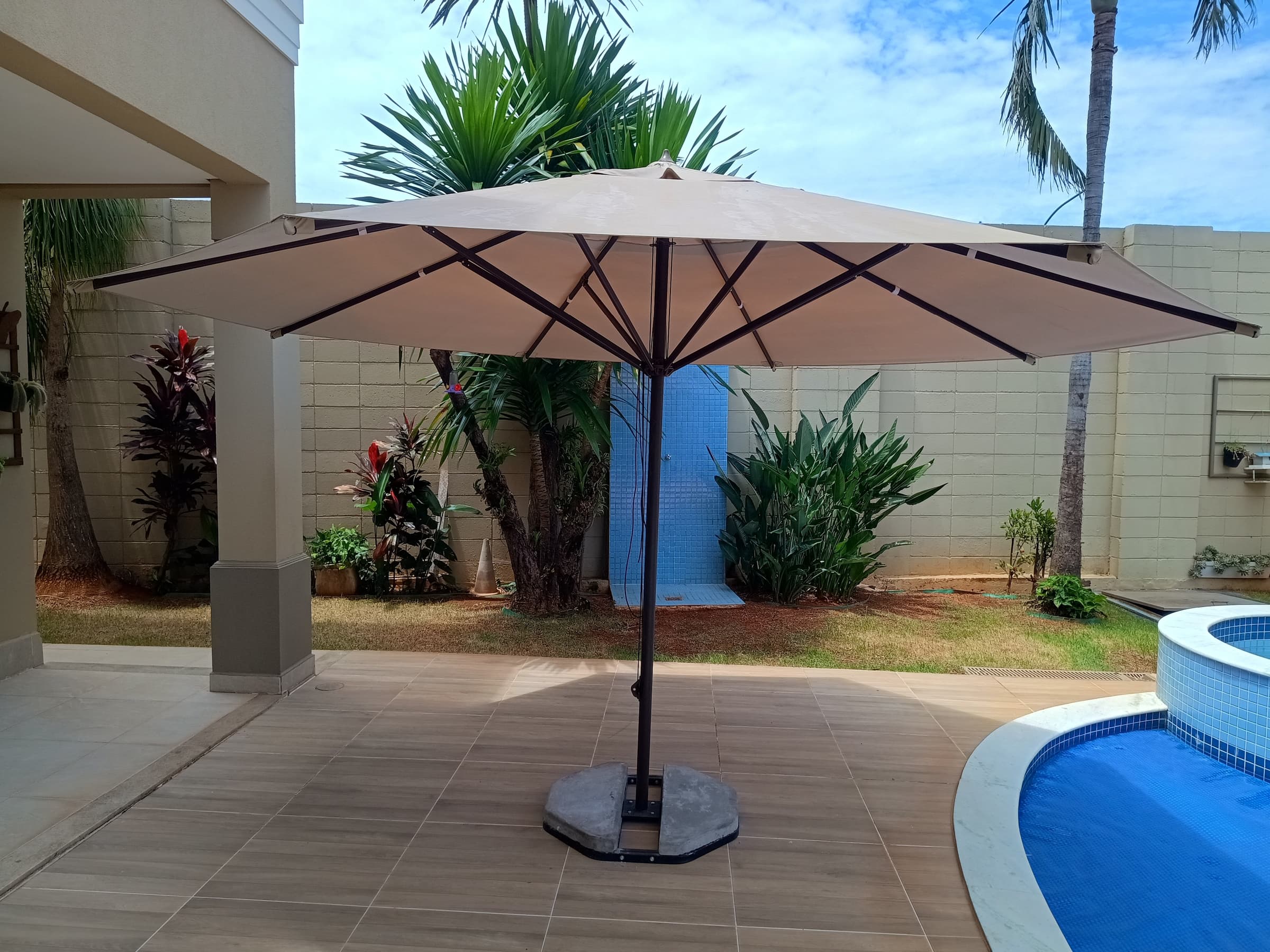 Ombrelone ELEGANCE central 4m diam